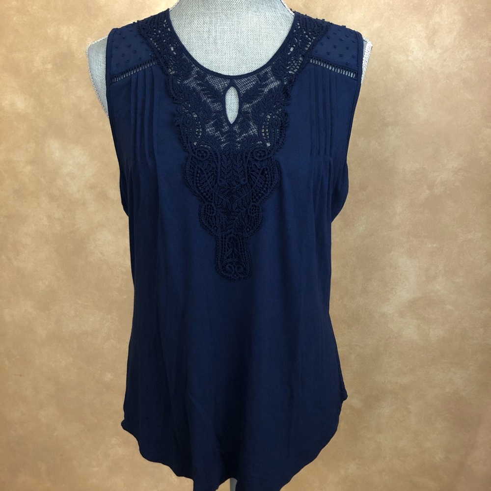 Daniel Rainn navy blue top